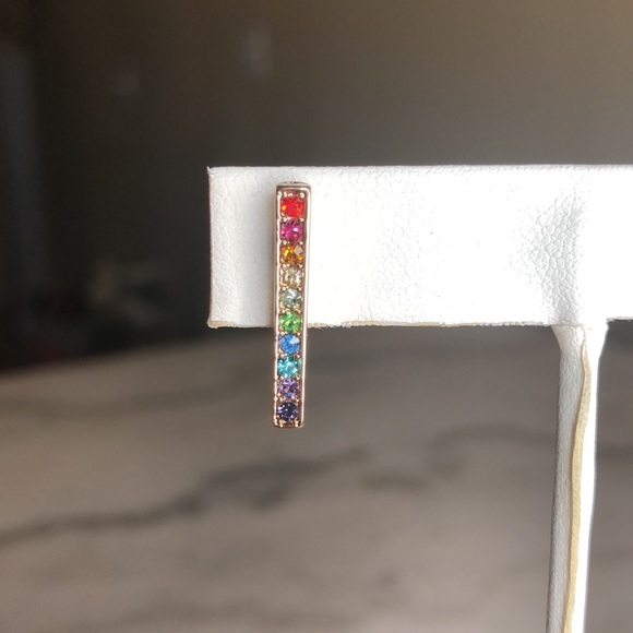 Rainbow Rhinestone bar earring's - Picture 7 of 11